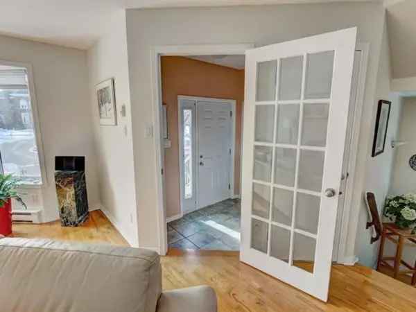 Two or More Storey House for Sale in Saint Lambert