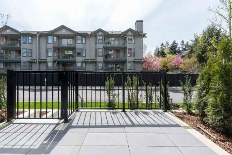 Sullivan Station Condo for Sale: Modern Studio Townhouse