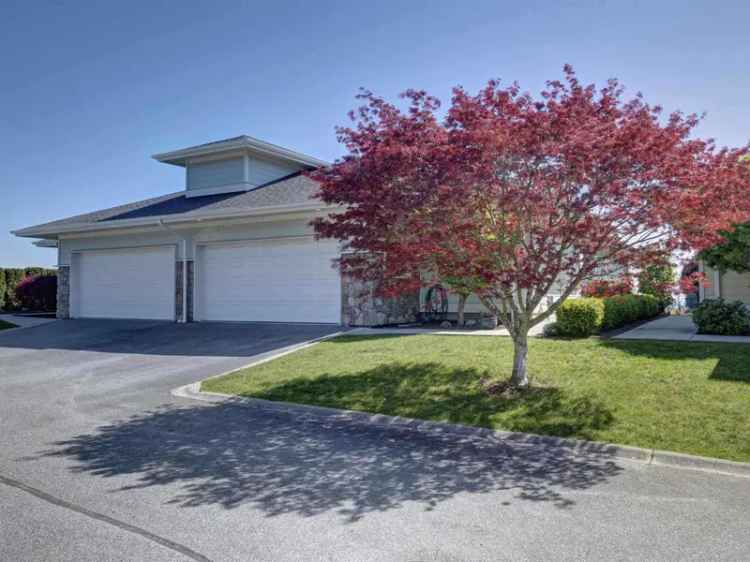 Sechelt Half Duplex 3 Bedroom Ocean View Downsizing