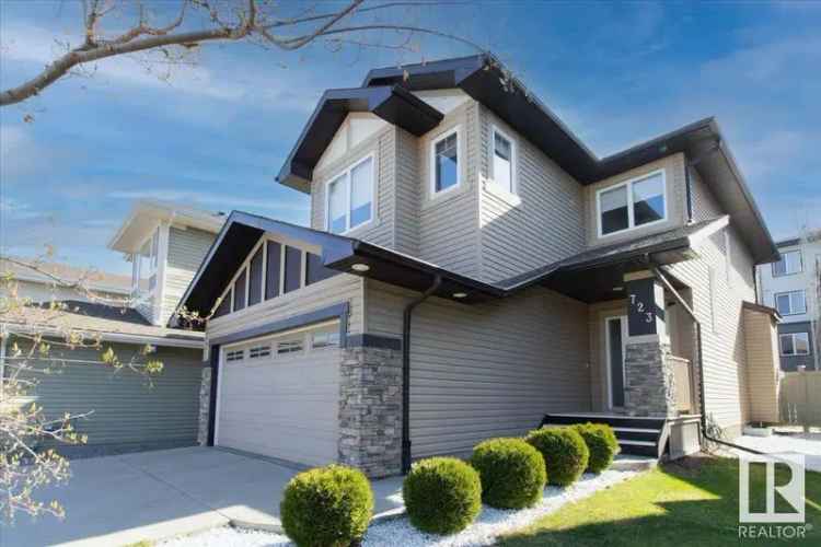 Royal Lepage Magna Charlesworth Modern Home 2766 sqft