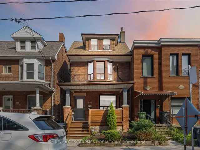 Toronto 2-Unit Property Investment Opportunity