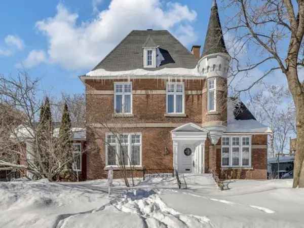 Unique Victorian Brick Home in Old Lévis with River Views