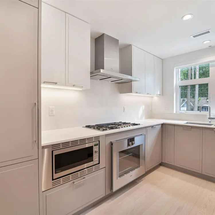 Luxury Riverside Townhome for Sale in Lions Gate Village