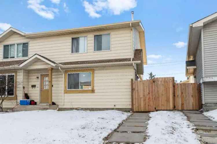 Duplex For Rent in Calgary, Alberta