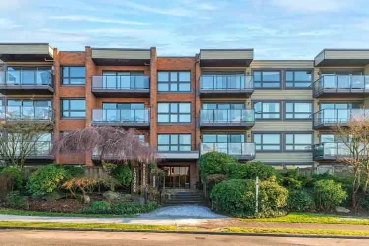 Hastings Condo for Sale in LANDMARK MARINER Vancouver