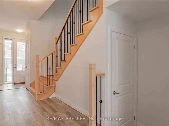 Townhouse For Sale in Kawartha Lakes, Ontario