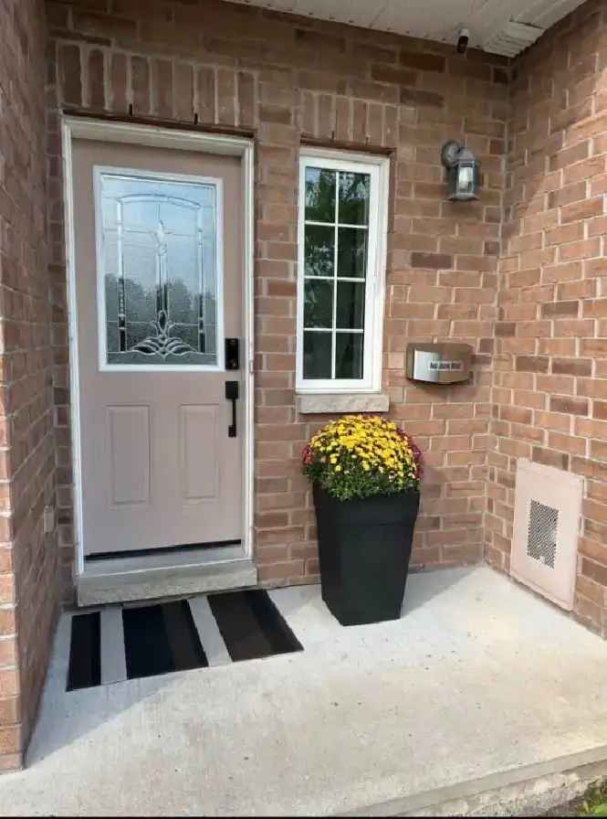 3bed/3bath townhome