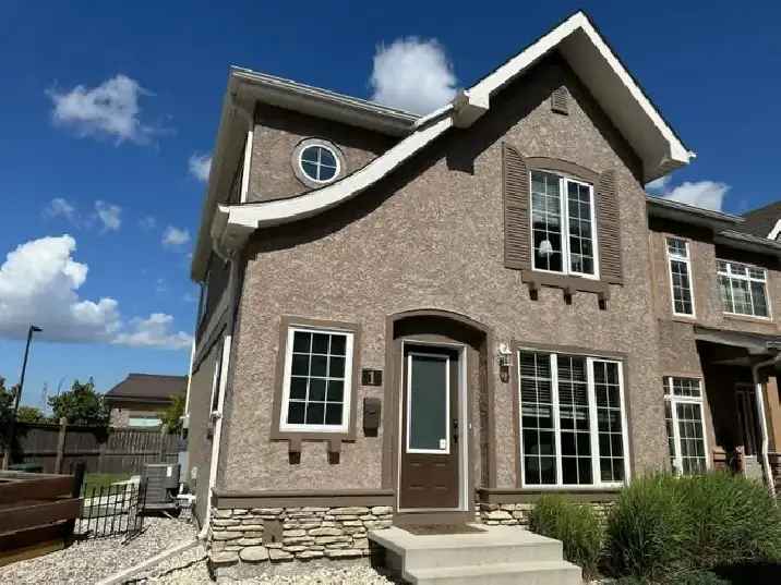 Sage Creek Townhouse/Condo 3 Brs 2.5 Baths $384,900!