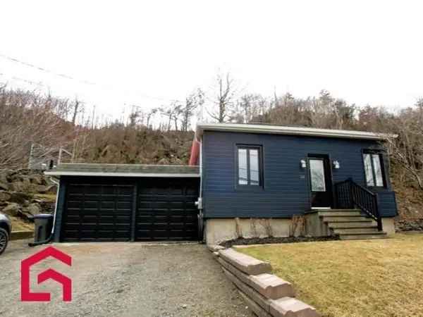 Bungalow for Sale Quebec South Shore Near Bridges