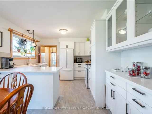 15 Colbeck Drive: Move-In Ready Bungalow