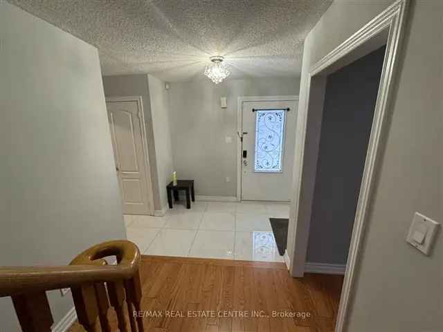 4 Bedroom 3 Bathroom Home in Central West Ajax