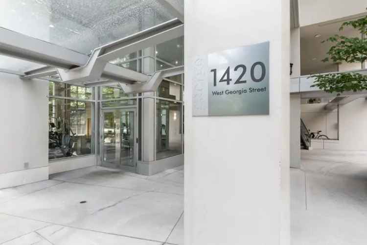 Coal Harbour 1-Bedroom Plus Den Corner Unit For Sale