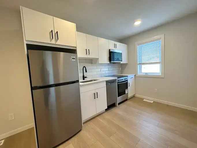 Rent Modern Pet Friendly Garage Suite in Uplands Edmonton