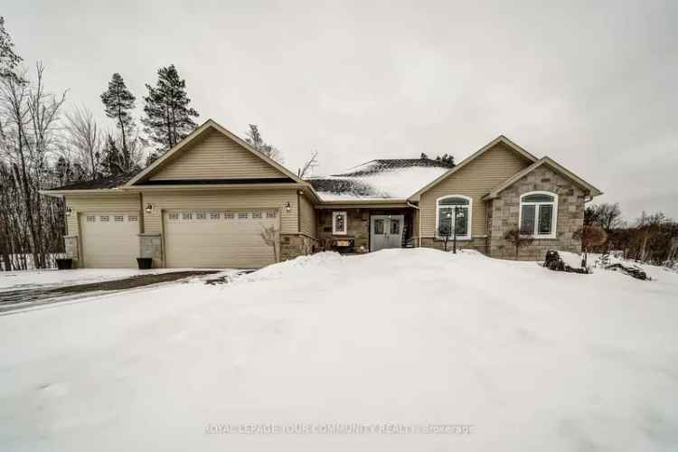 Custom Bungalow in Exclusive Subdivision - Open Concept, 3+1 Bedrooms, Hot Tub