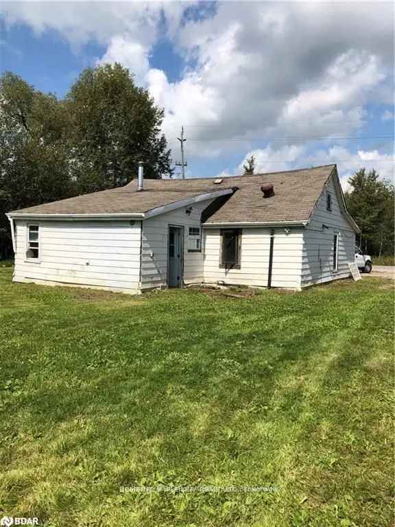 House For Sale in Barrie, Ontario