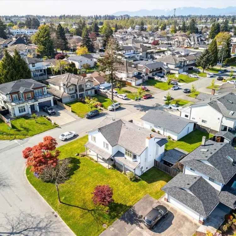 8245 Sq Ft Corner Lot Home with Workshop and Mortgage Helper