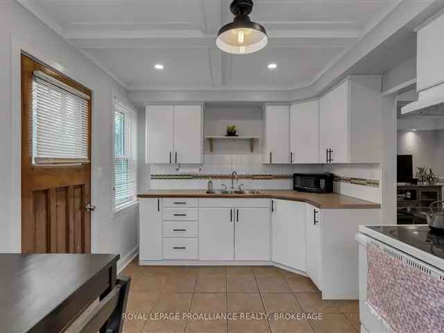 House For Sale in 951, Sydenham Road, Kingston, Ontario