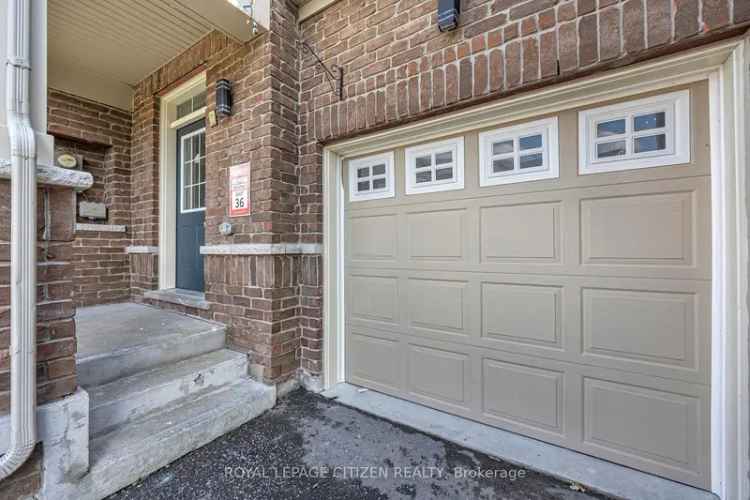 Freehold Townhouses with Common Elements