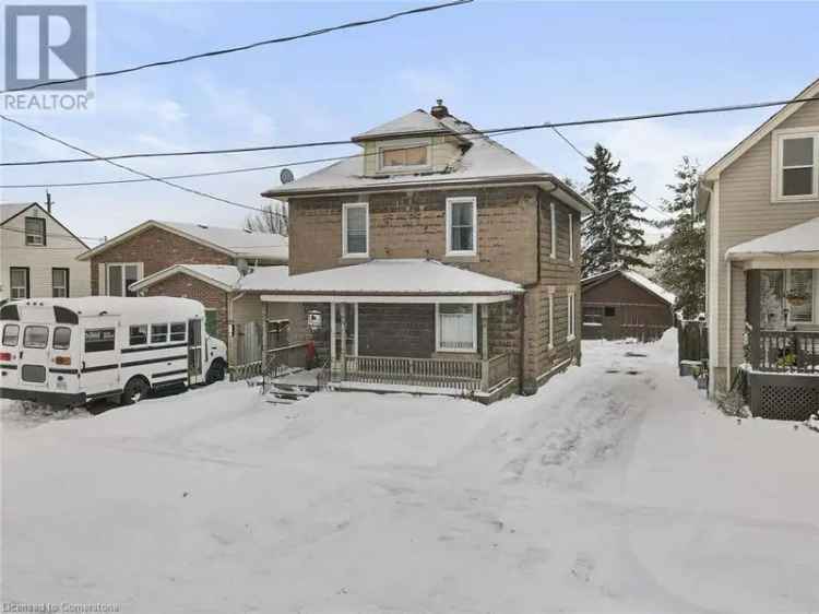 3 Bed 4 Bath Family Home with Garage and Deck