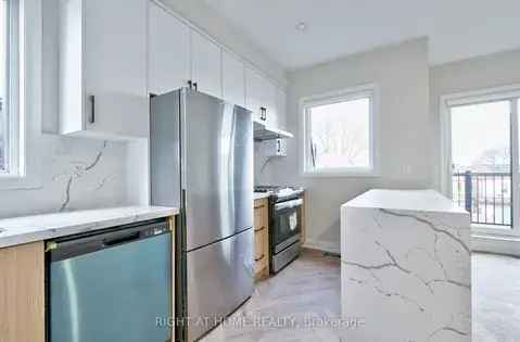 5 rooms house of 471 m² in Toronto