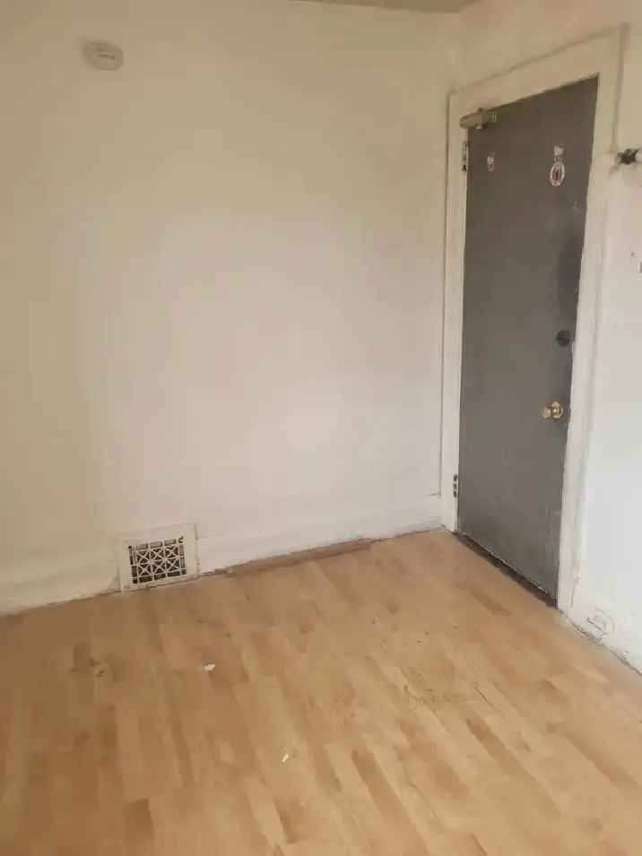 Room for Rent Upper Floor 750