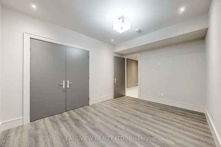 Buy Luxury House in North York with Modern Finishes and Guest Suite