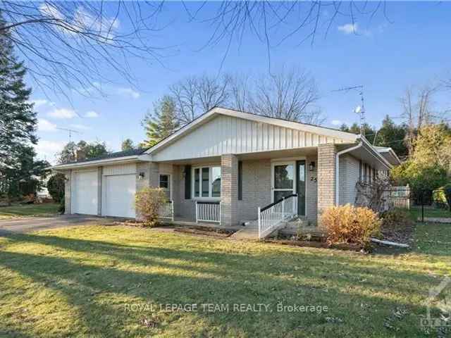 Updated Bungalow on St Lawrence River Family Home