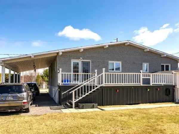 Bungalow for Sale Multigenerational Living 3 Beds