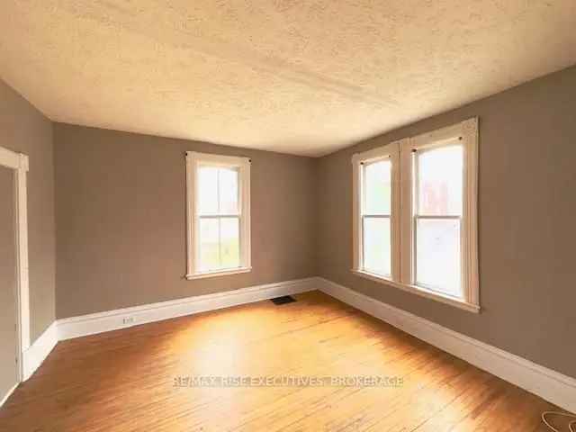 Renfrew Century Home Fixer Upper 3 Bed 2 Bath River Views