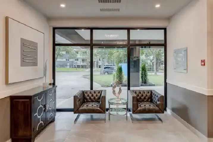 Studio Premium Suite in Oliver Edmonton