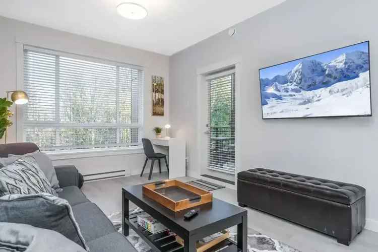 Rent Fully Furnished Condo in Mission with Balcony and Modern Amenities