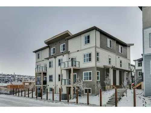 Townhouse For Sale In Springbank Hill, Calgary, Alberta