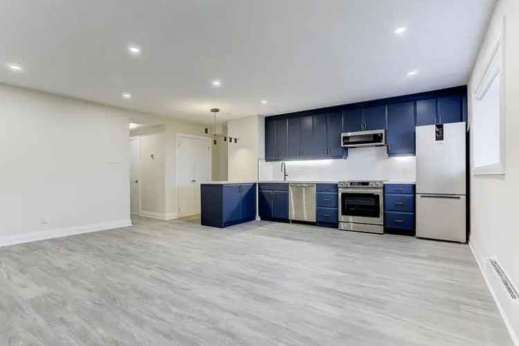 2 Bedroom Lower Suite in Toronto - Modern Amenities and Private Backyard
