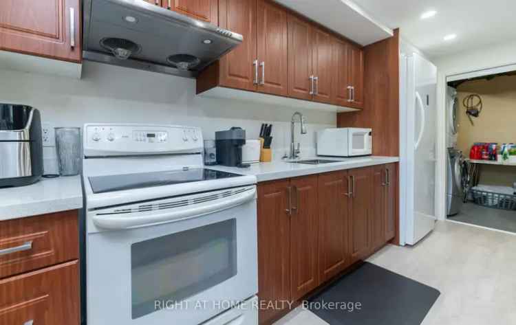 House For Sale in Toronto, Ontario