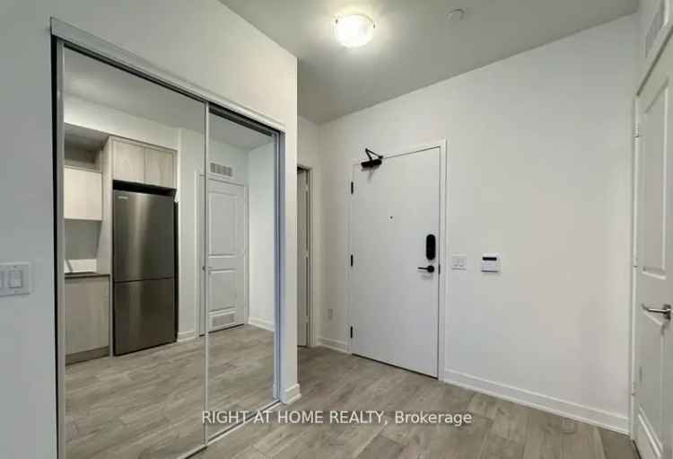 Luxury 1-Bed Condo Toronto - Amazing Amenities