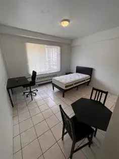 Rent Studio in Montreal with Amazing Features Near McGill University