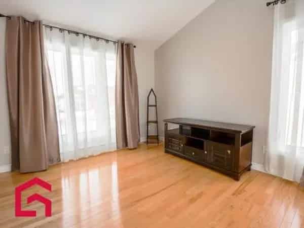 3-Bedroom Bungalow for Sale in Saint-Élie Sherbrooke