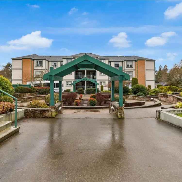 Bright End Unit Near Uptown Mall - Stunning Views