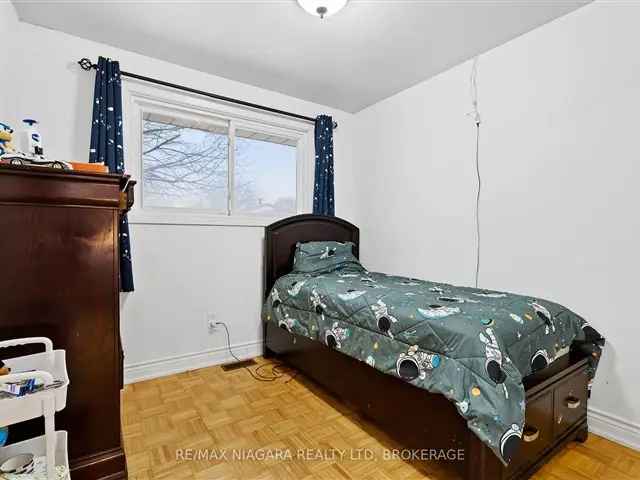 House For Sale in Niagara Falls, Ontario