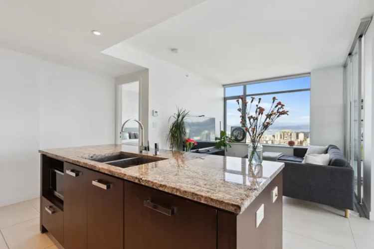 Vancouver West End Condo for Sale - Luxury 2 Bed + Den in Patina
