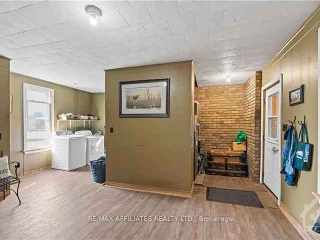 House For Sale in Rideau Lakes, Ontario