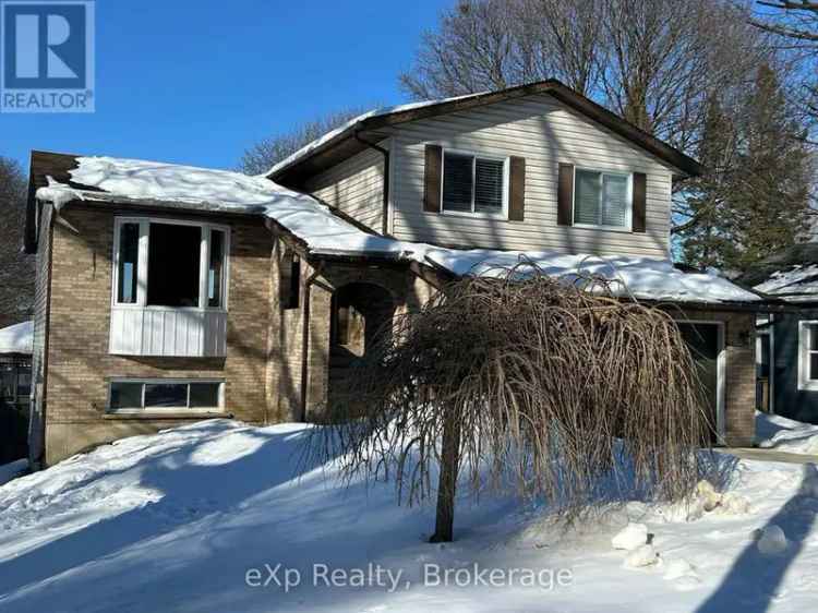 Buy Family Home with Pool and Hot Tub in Walkerton