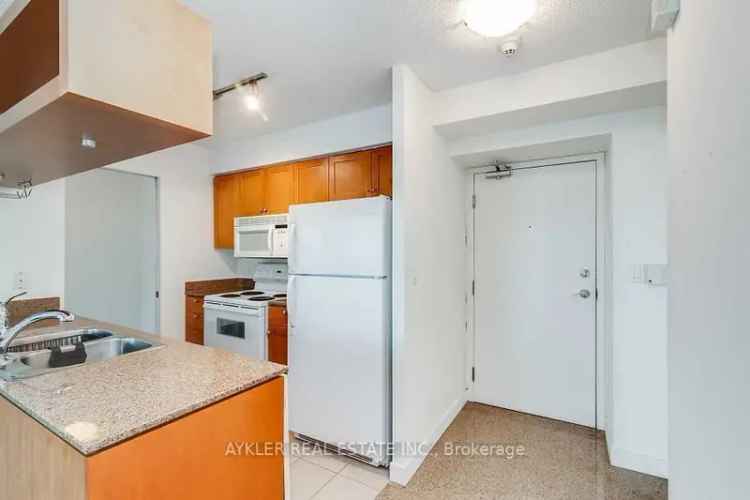 Condo For Rent in Toronto, Ontario