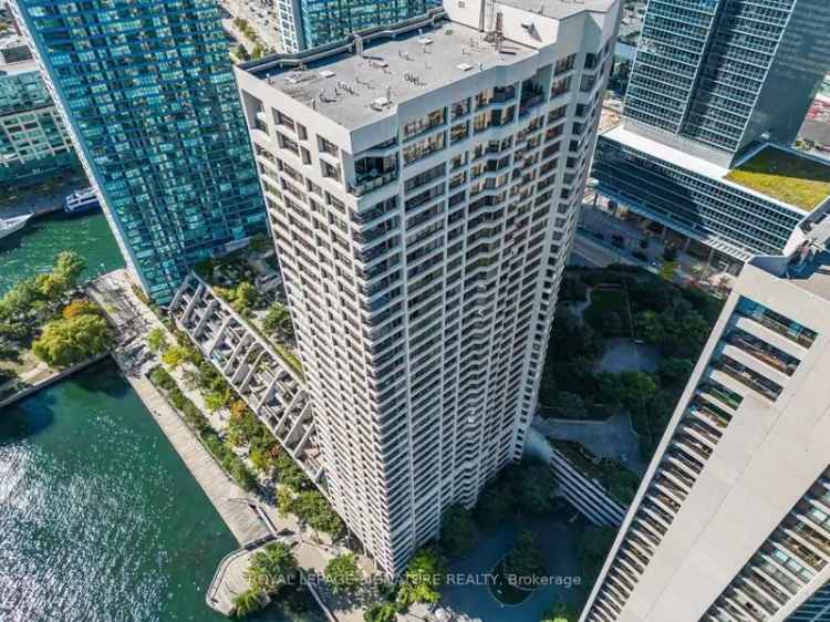 Harbourside Condo: Spacious Suite with Amazing Amenities