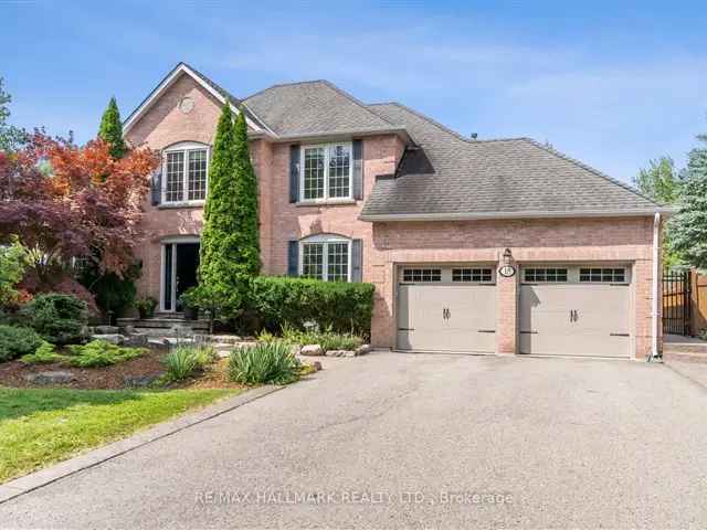 House For Sale in Richmond Hill, Ontario