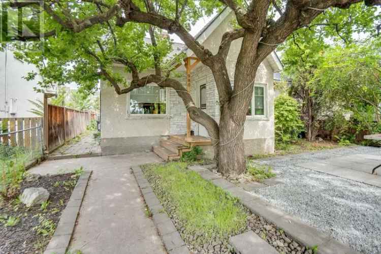 Kelowna North Investment Property with Carriage House Rental Income