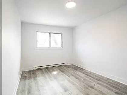 1 room apartment of 55 m² in Montreal