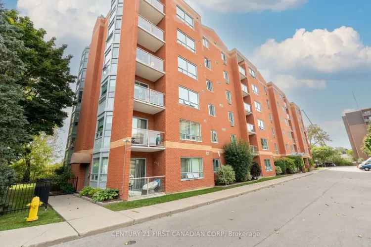 Condo For Sale in 77, Baseline Road West, Clarington, Ontario