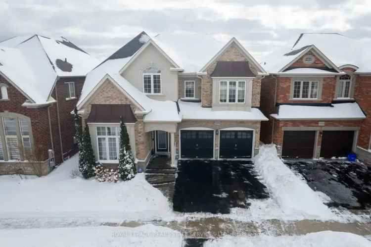 Luxury Ravine-Lot Home in Alton Village