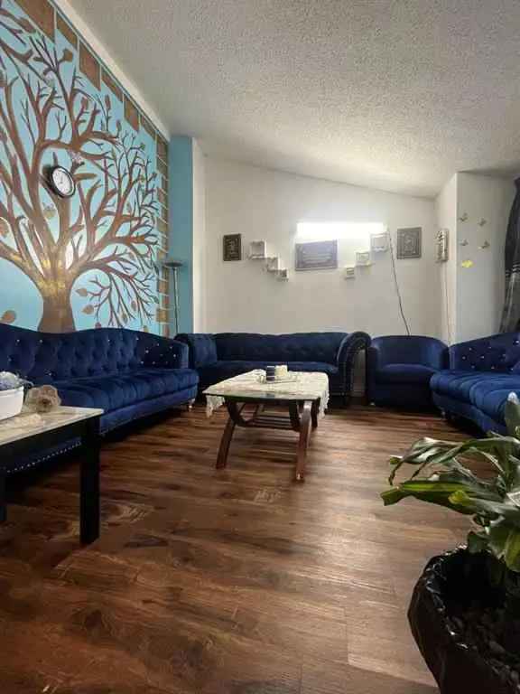 House For Rent in Calgary, Alberta